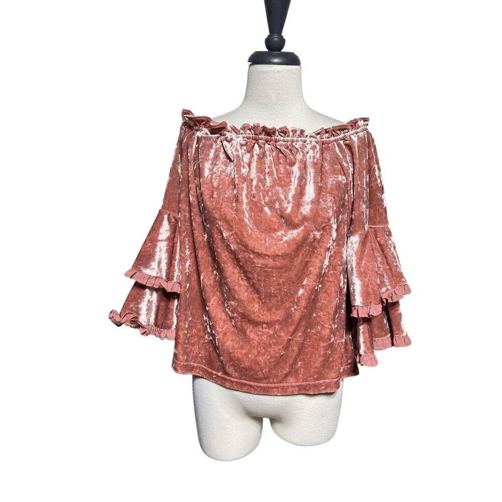 Beige by eci Boho Velvet Ruffled Off the Shoulder Bell Sleeve Blouse Small
